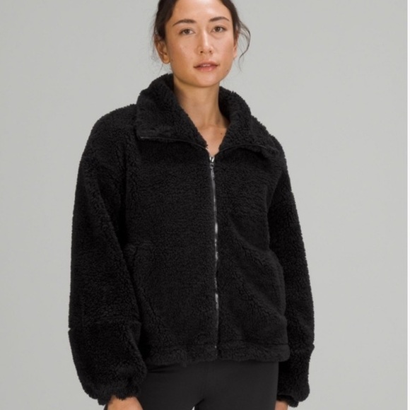 lululemon athletica Jackets & Blazers - Lululemon cinchable Sherpa fleece full zip jacket black size 10